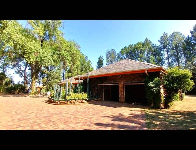 5 BEDROOM HOUSE FOR SALE IN UNITAS PARK